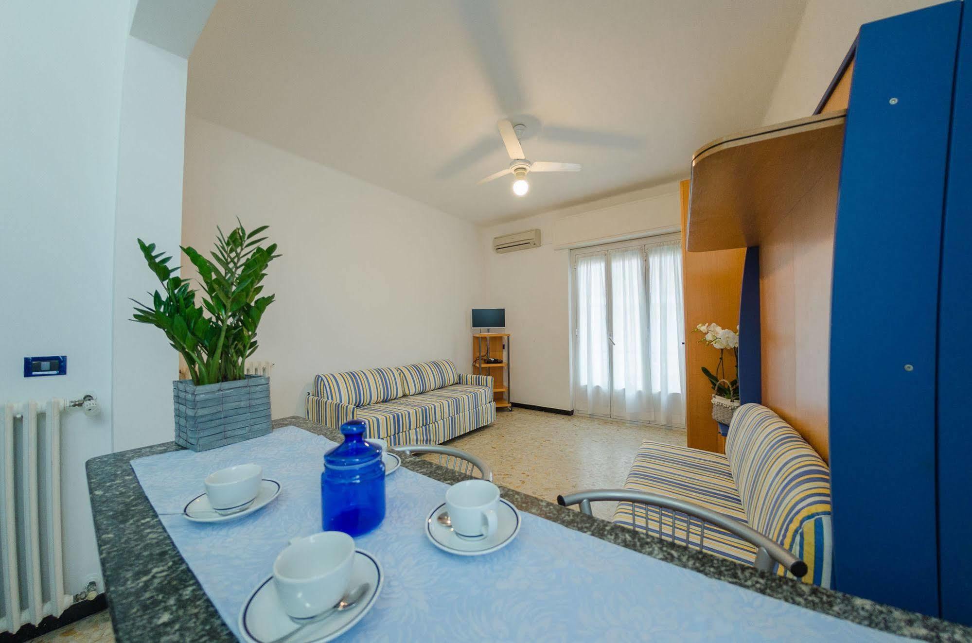 Aparthotel Residenza Adelaide à Finale Ligure Extérieur photo