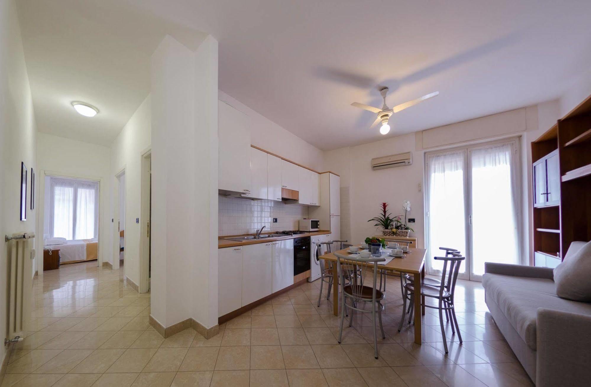 Aparthotel Residenza Adelaide à Finale Ligure Extérieur photo